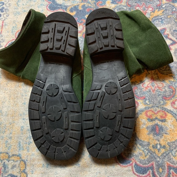 MARTINO Green Suede Pull On Boots Made in Canada - Picture 6 of 8